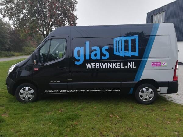 De bus van Glaswebwinkel