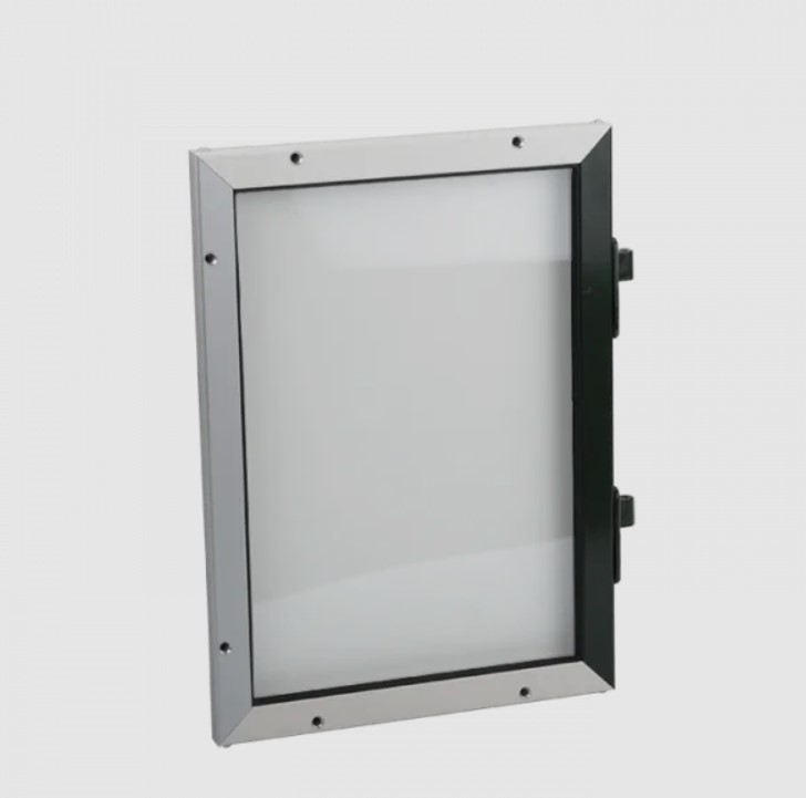 Aluminium voorzetraam met scharnieren