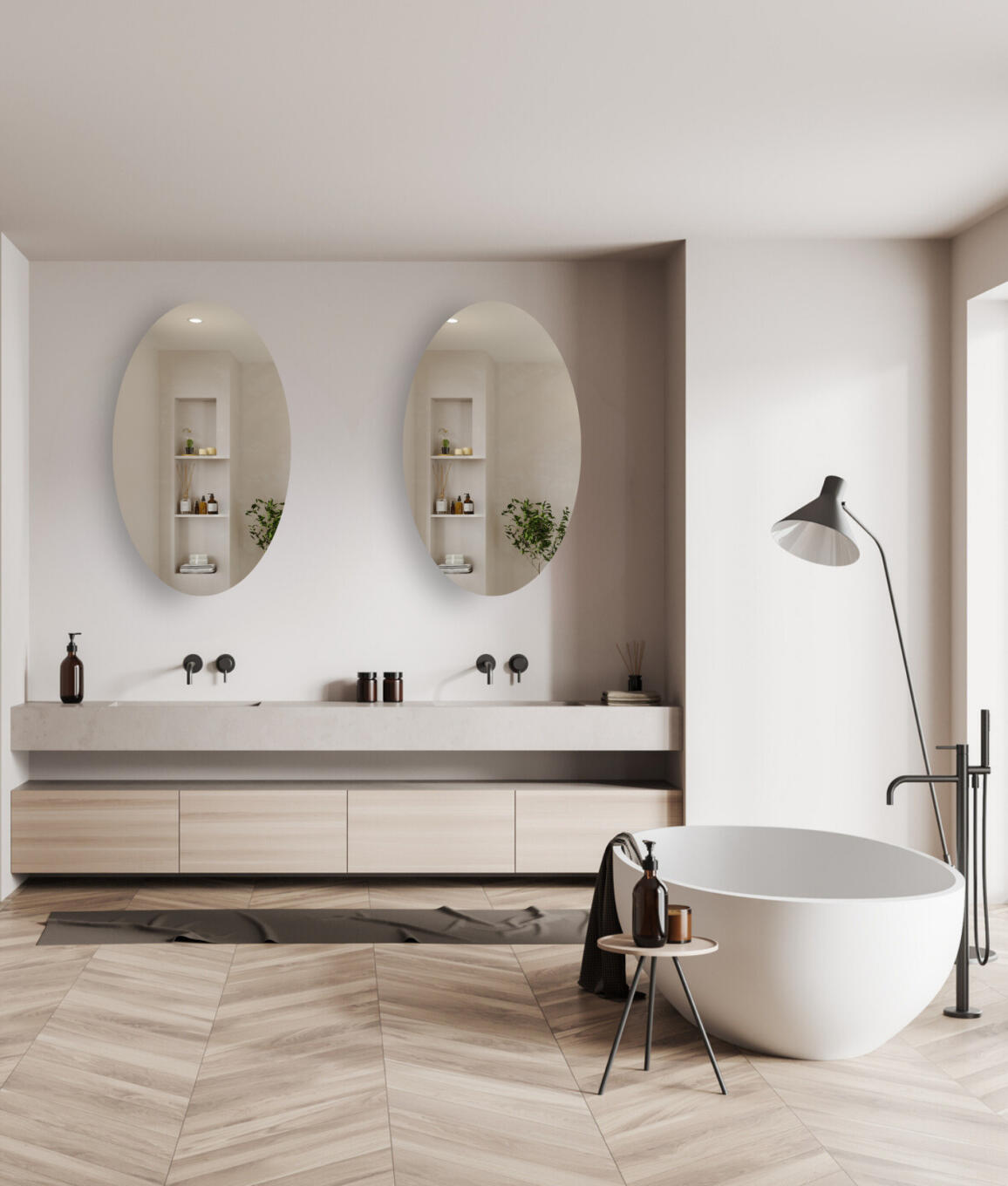 Ovale spiegel in de badkamer - verzilverd