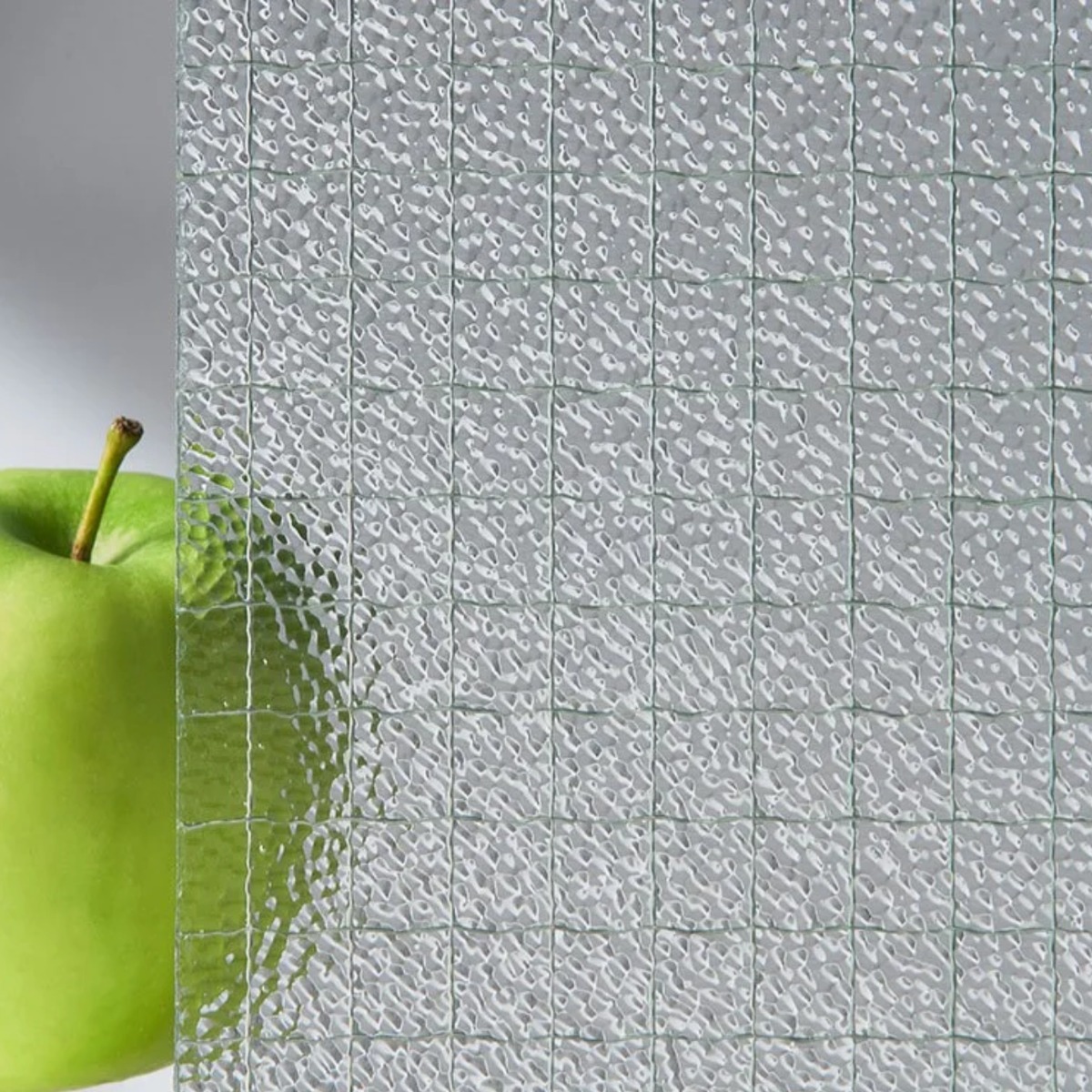 Draadglas Engels blank met vierkant rasterpatroon, half transparant veiligheidsglas