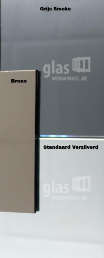 Samples gekleurde spiegels in de kleuren brons, grijs smoke en standaard verzilverd.